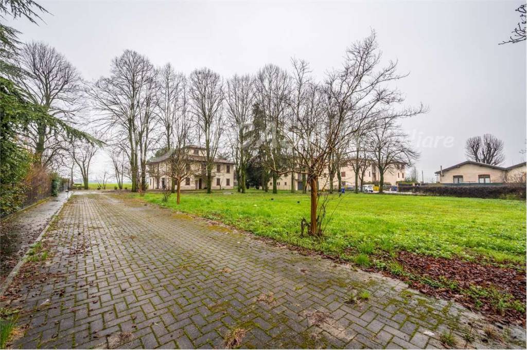 Villa in vendita a Parma strada pilastro, 4