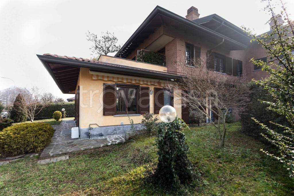 Villa a Schiera in vendita a Rodano