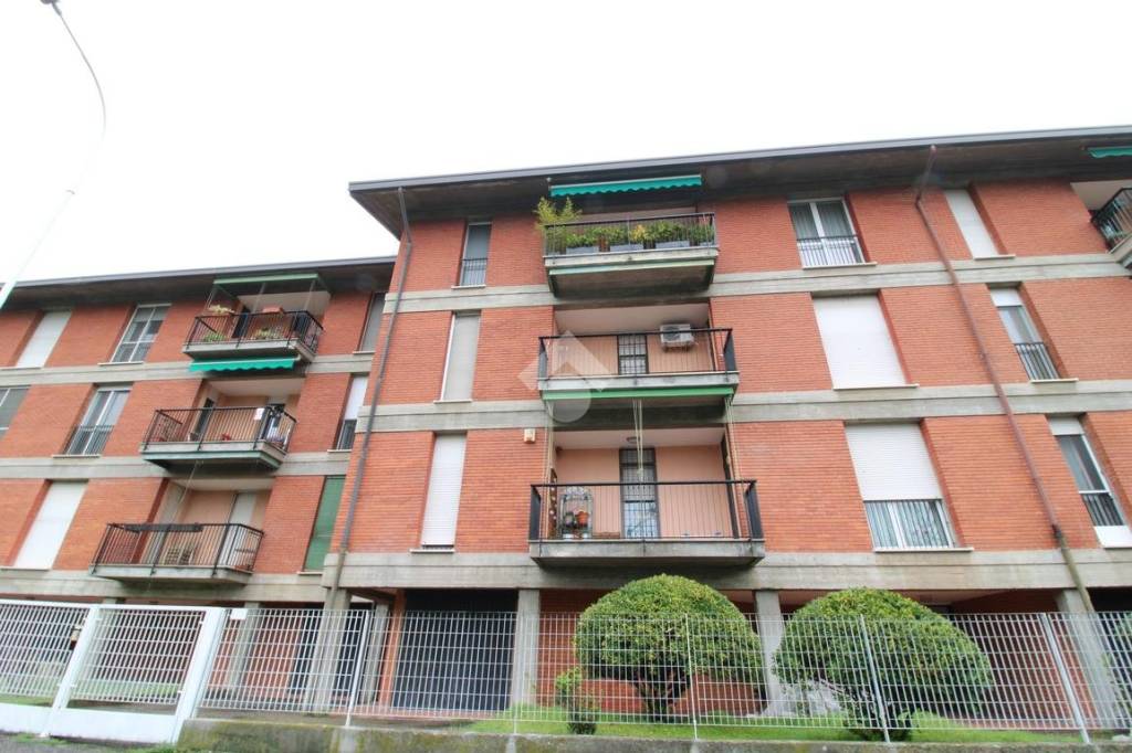 Appartamento in vendita a Pavia via Moruzzi, 18