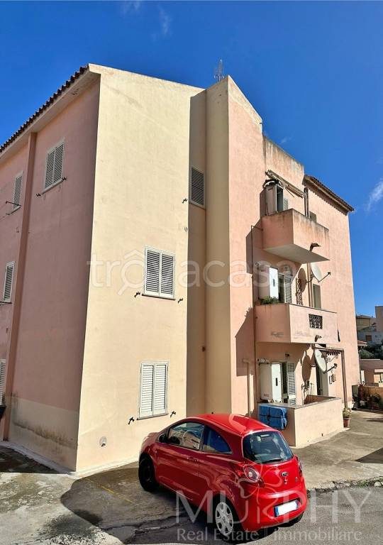 Appartamento in vendita a La Maddalena regione Chiusedda