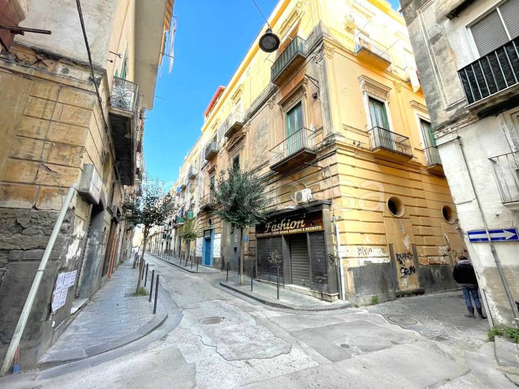 Appartamento in vendita a Torre Annunziata corso Giuseppe Garibaldi, 36