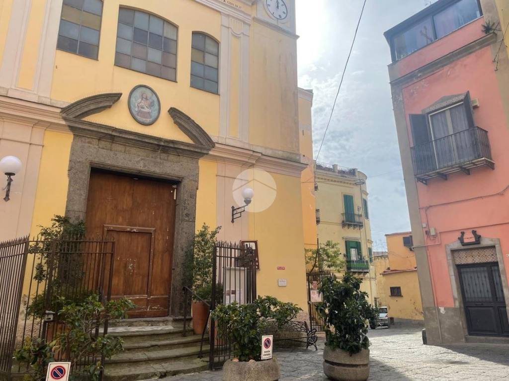 Appartamento in affitto a Napoli via Giovanni Pascoli, 35