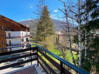 Appartamento in affitto a bardonecchia viale bramafam, 32