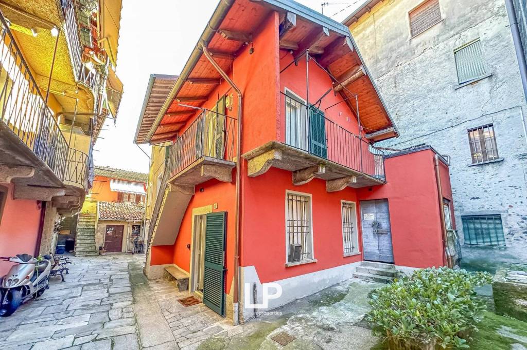 Appartamento in vendita a Verbania via Montebello