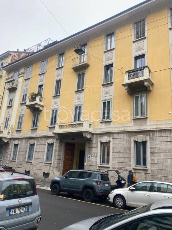 Appartamento in vendita a Milano via Giulio Uberti, 12