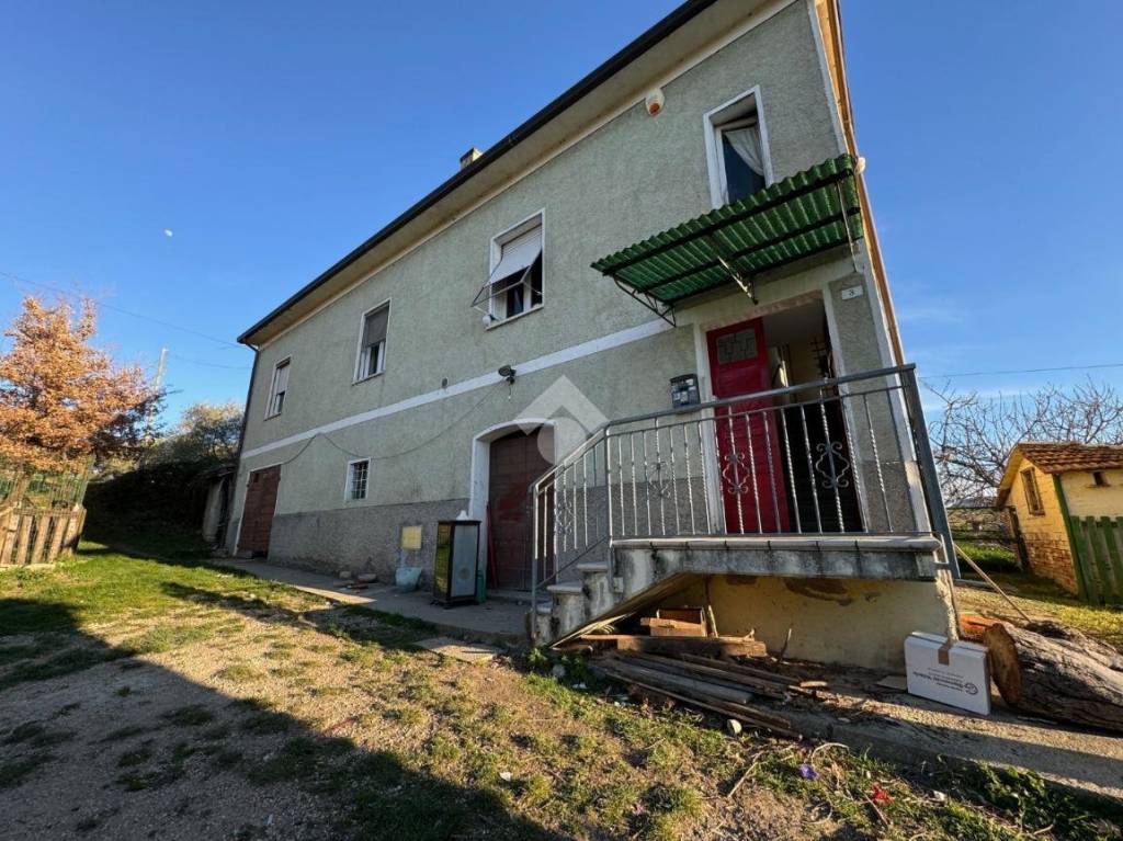 Casa Indipendente in vendita a Giano dell'Umbria località san cristoforo