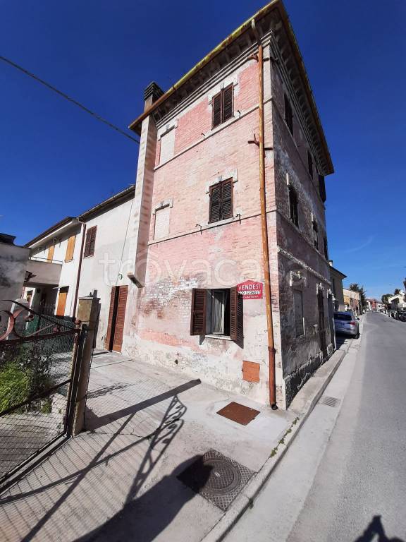 Casa Indipendente in in vendita da privato a Trecastelli via Giuseppe Garibaldi, 46