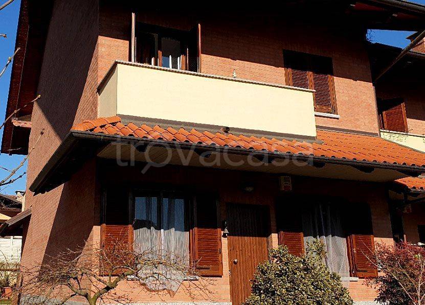 Villa a Schiera in in vendita da privato ad Andezeno via Regina Elena, 16D