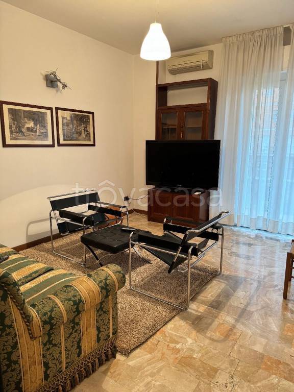 Appartamento in in affitto da privato a Brescia via Alessandro La Marmora, 284