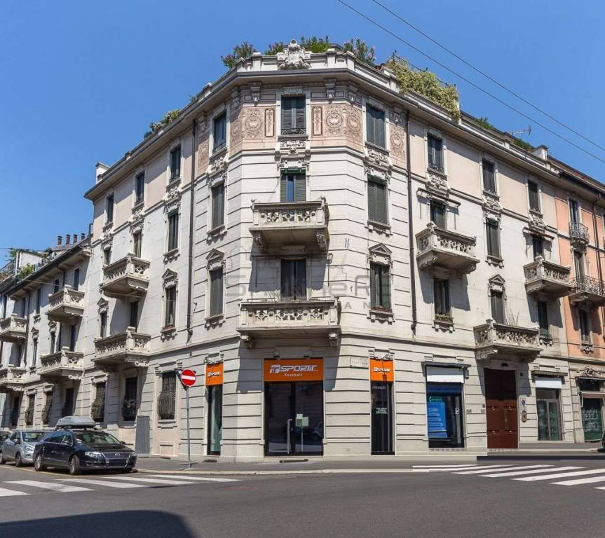 Appartamento in affitto a Milano via spartaco 11