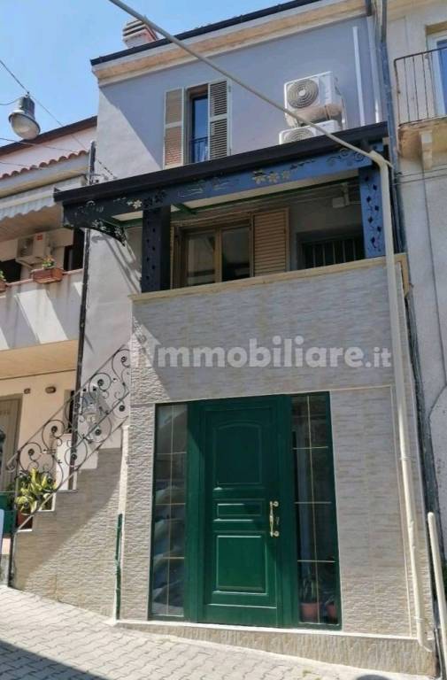 Casa Indipendente in in vendita da privato a Poggiofiorito contrada Fonte del Poggio, 20
