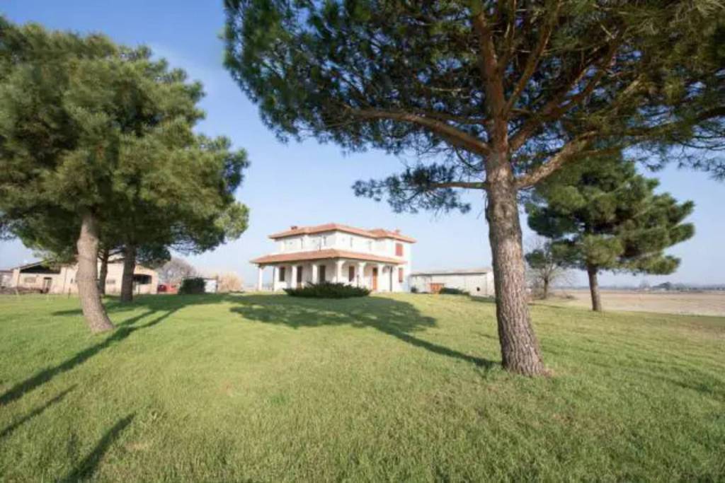 Villa in vendita a Codigoro fronte I Tronco