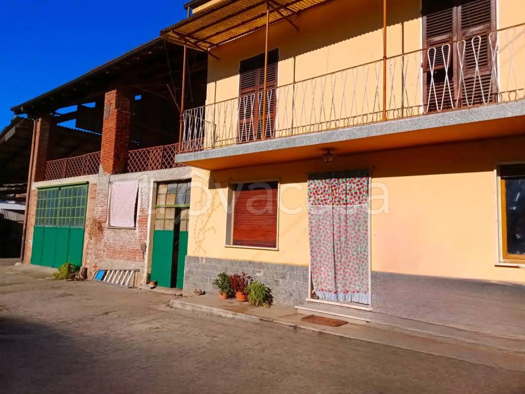 Casale in vendita a Predosa via Giuseppe Garibaldi