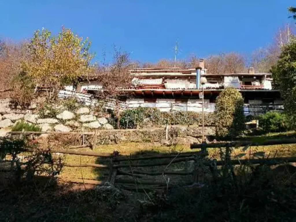 Villa in vendita a Valdilana canova