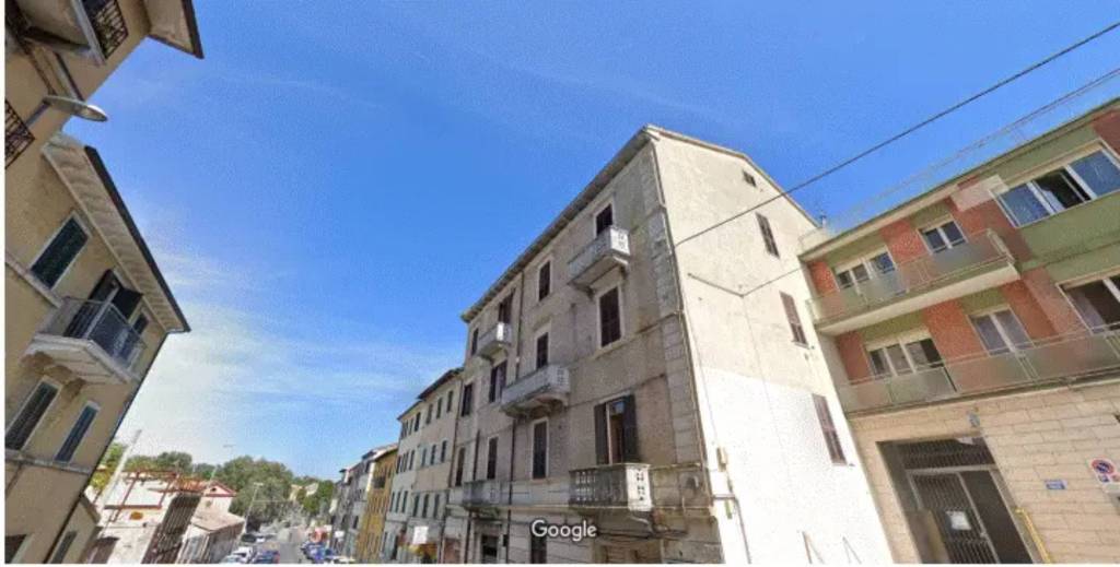 Appartamento in vendita ad Ancona via Alessandro Maggini