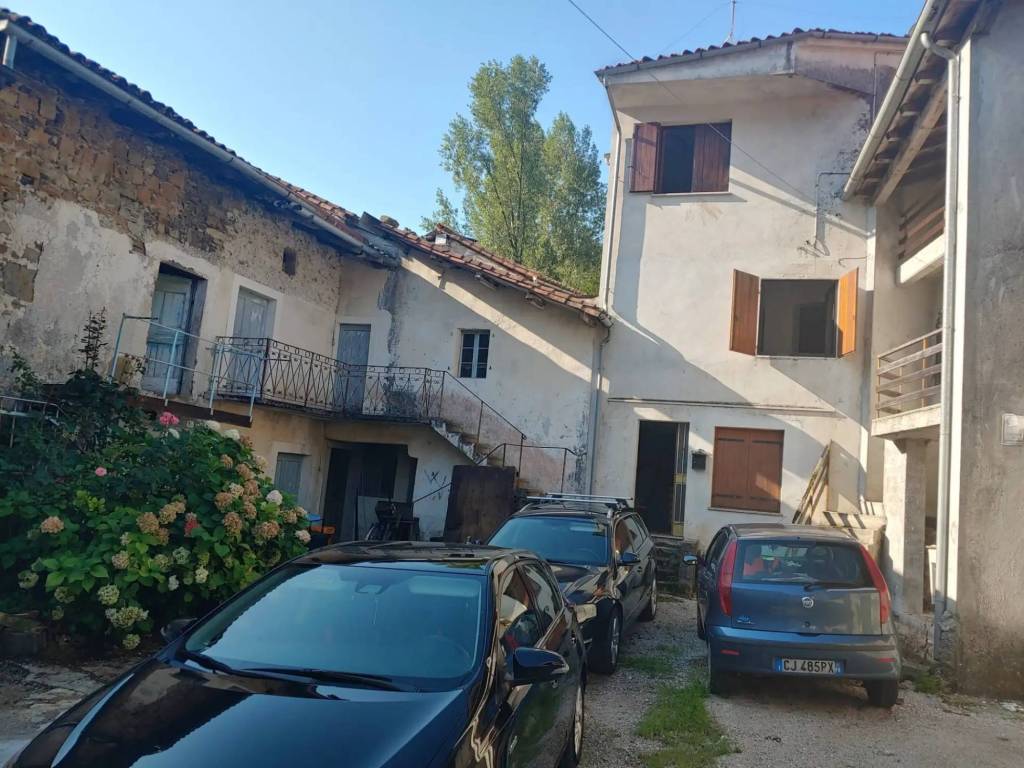 Villa in vendita a Meduno frisanco