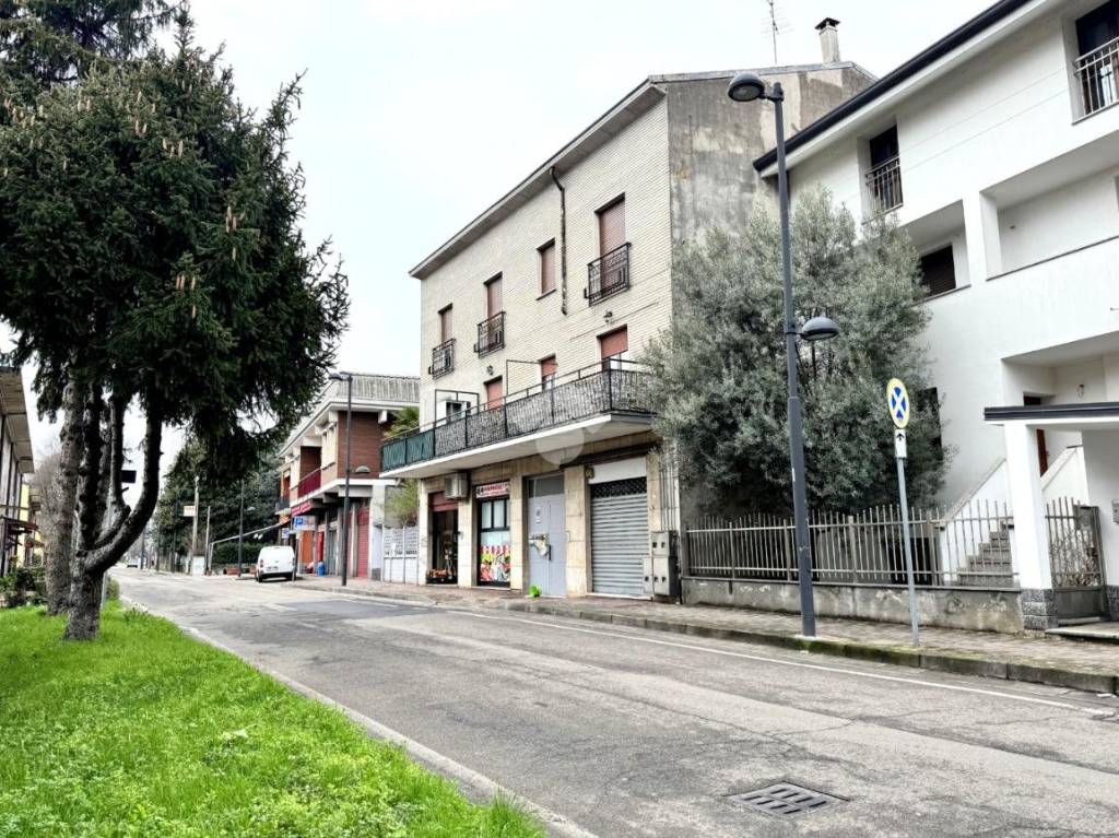 Appartamento in vendita a Cesate via trieste, 60
