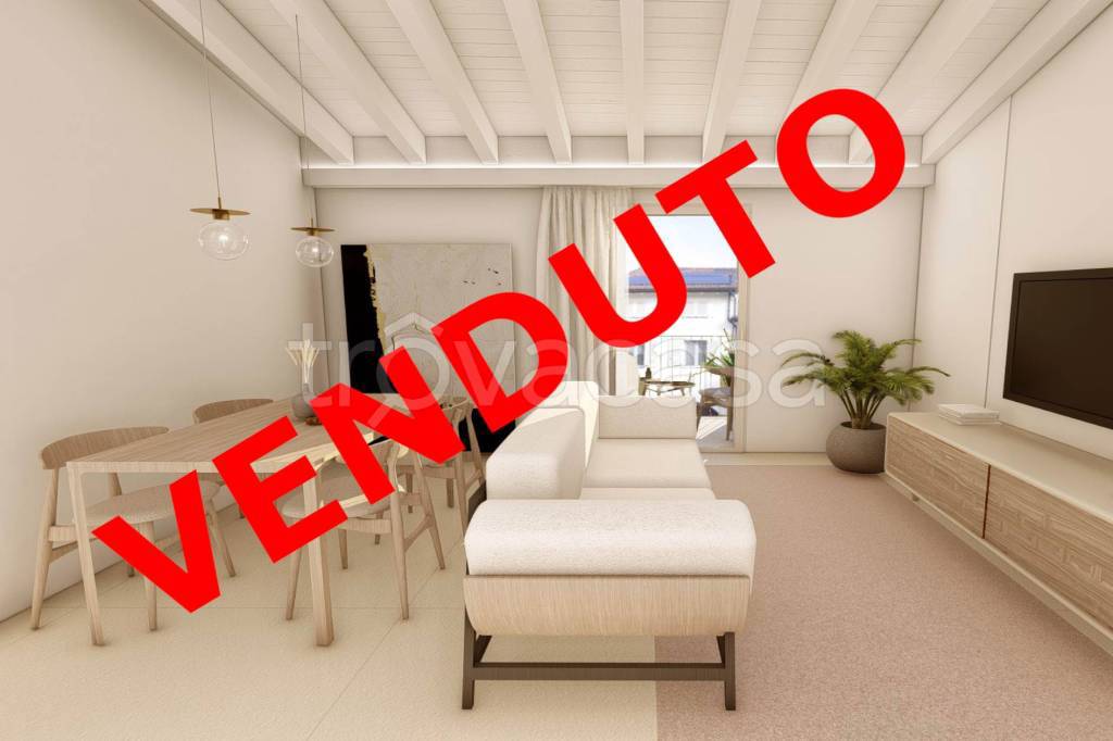 Appartamento in vendita a Casalpusterlengo via Felice Cavallotti, 83
