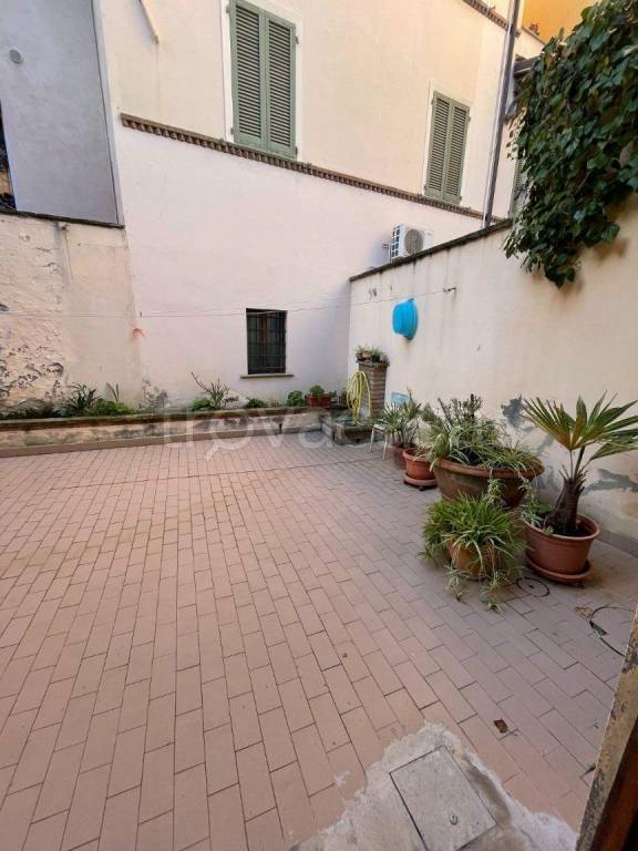 Casa Indipendente in vendita a Pesaro via Mulattieri