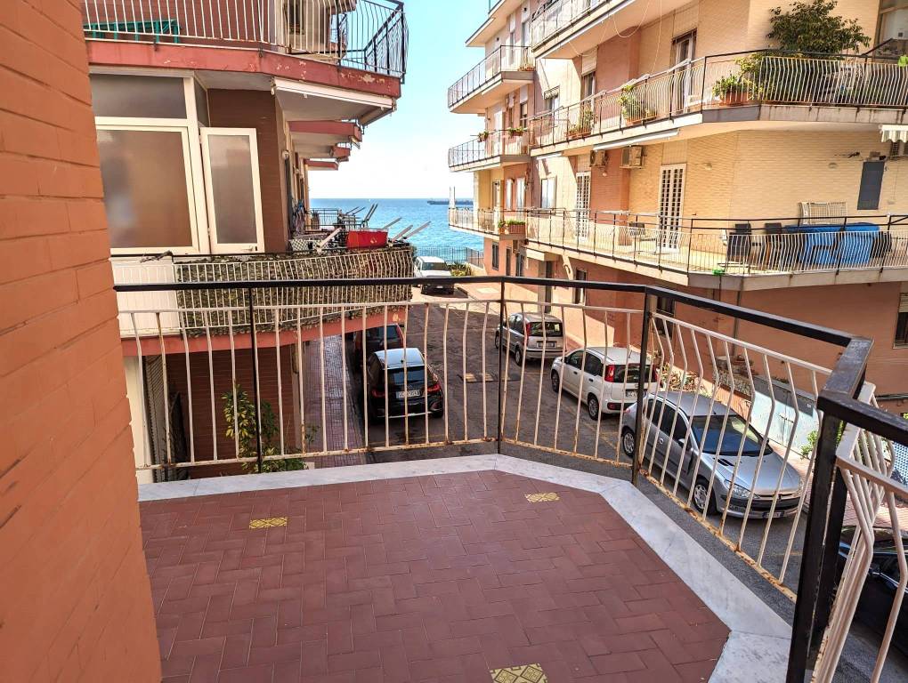 Appartamento in vendita a Portici via Bagnara