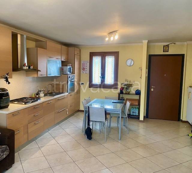 Appartamento in vendita a Pozzuolo del Friuli via John Fitzgerald Kennedy, 43