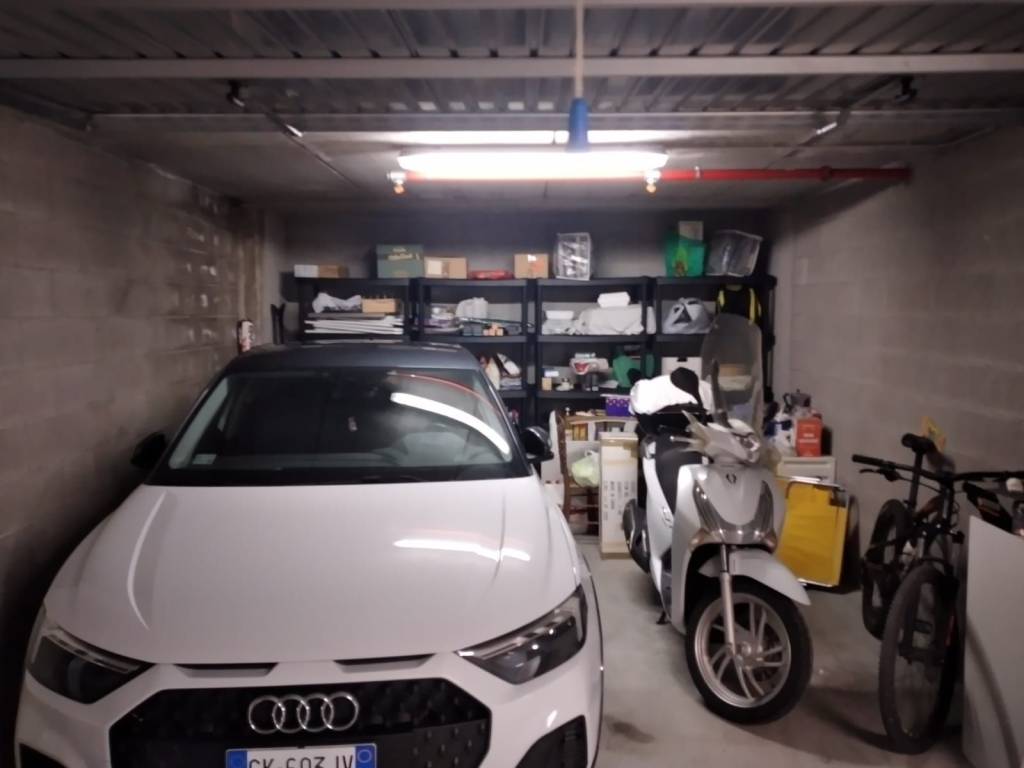 Garage in vendita a Genova via Boccadasse