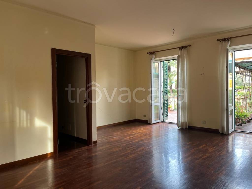 Appartamento in vendita a Genova via de Nicolay