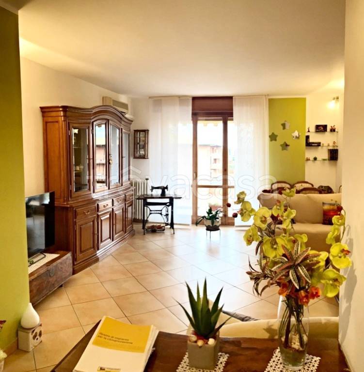 Appartamento in vendita a Novara via Gian Lorenzo Bernini, 13