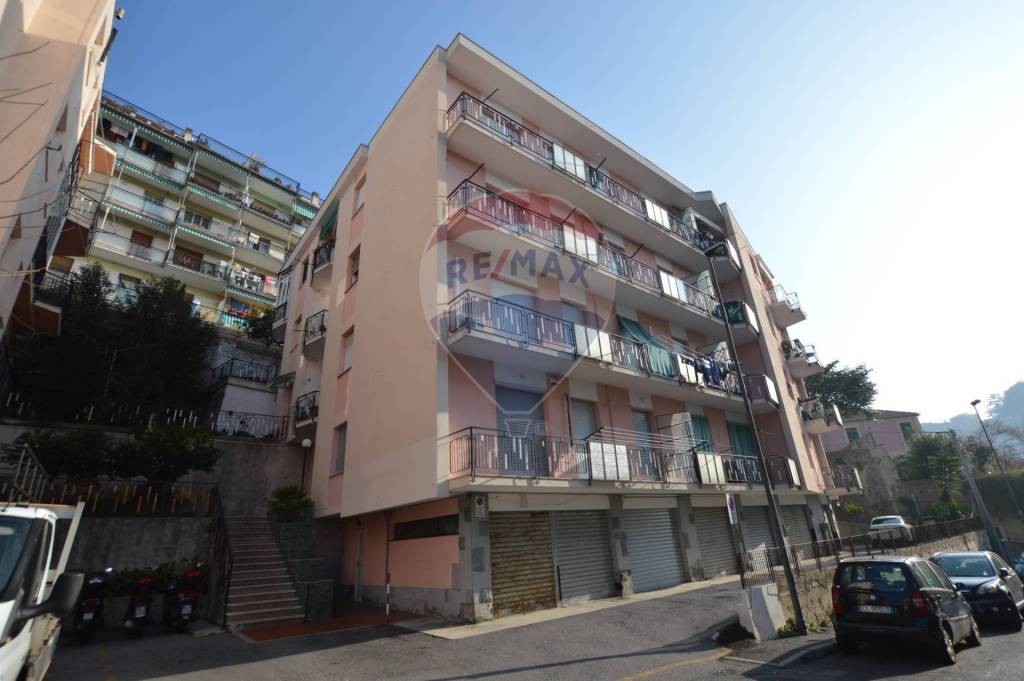 Appartamento in vendita a Savona via Privata Istria, 2