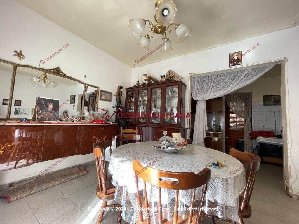 Casa Indipendente in vendita a Campofelice di Roccella via Stazione, 9