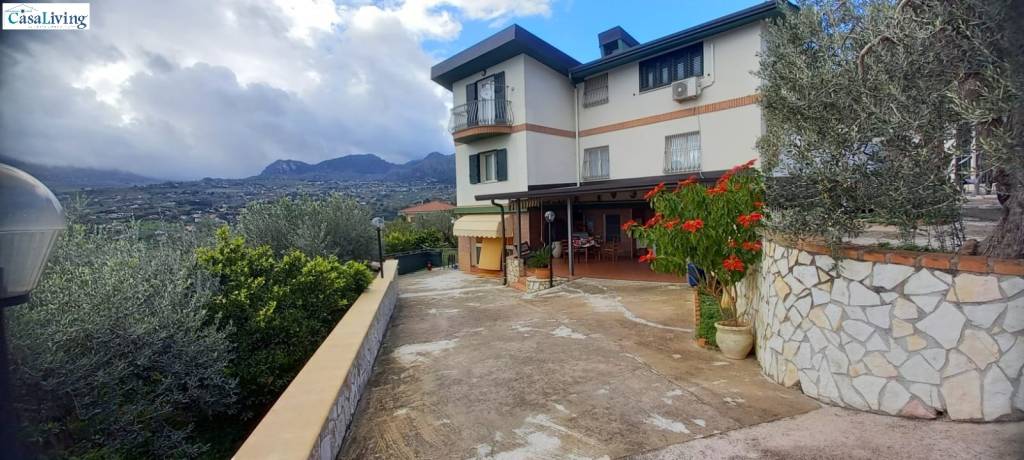 Villa Bifamiliare in vendita a Monreale contrada Carruba Rincione