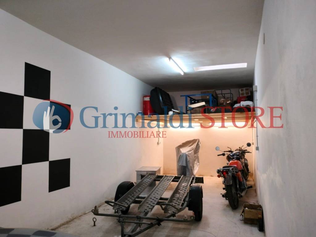 Garage in vendita a Lecce via Lupiae, 22