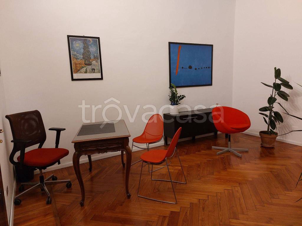 Ufficio in in affitto da privato a Torino via Vincenzo Vela, 47