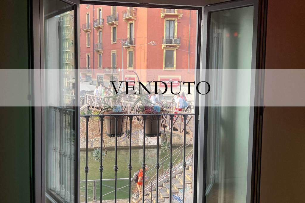 Appartamento in vendita a Milano via Pasquale Paoli