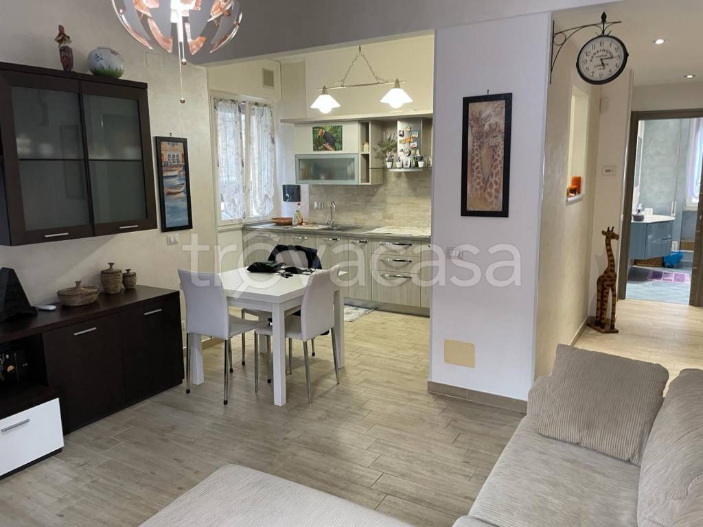 Appartamento in affitto a Savona via Giovanni Amendola