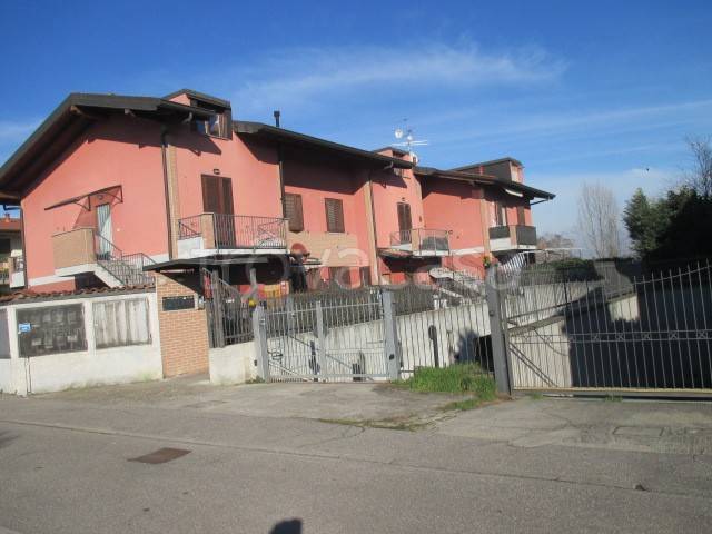 Appartamento all'asta a Brignano Gera d'Adda via Giacomo Manzù, 95