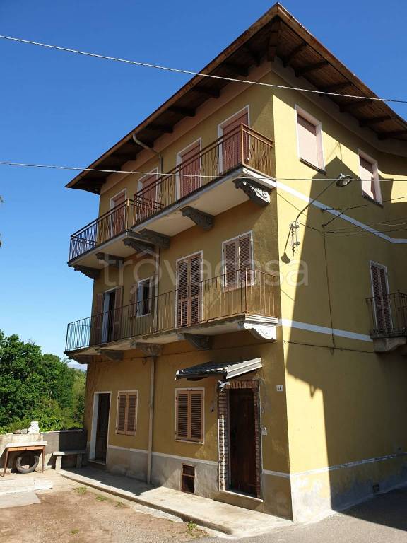 Casa Indipendente in in vendita da privato a Roasio via Francesco Crispi, 14