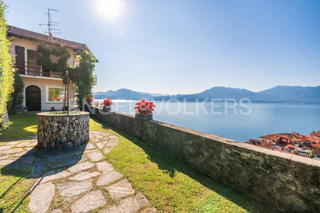 Villa in vendita a Cannero Riviera via Roma, 42