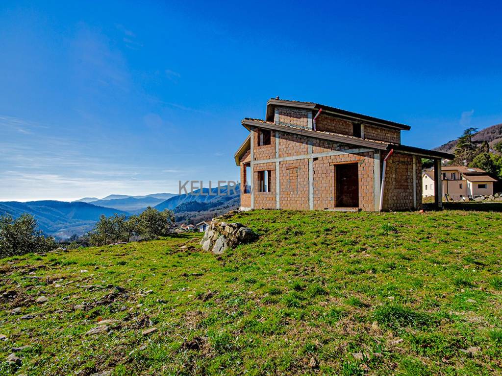 Villa Bifamiliare in vendita a Podenzana via Oliveto