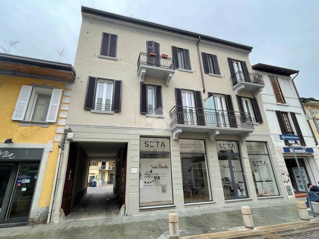 Appartamento in vendita a Rho via Matteotti, 59