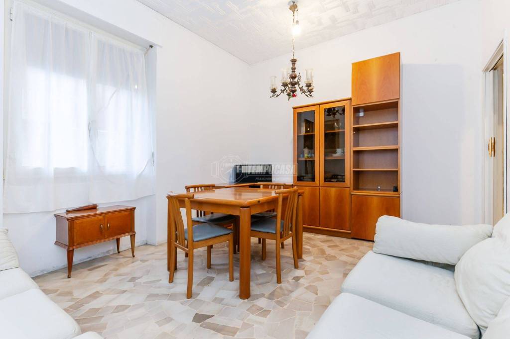Appartamento in vendita a Bresso via Vittorio Veneto 32