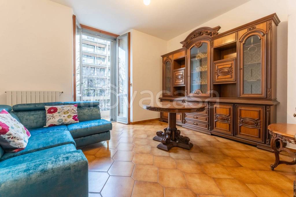 Appartamento in vendita a Milano via della Moscova, 51