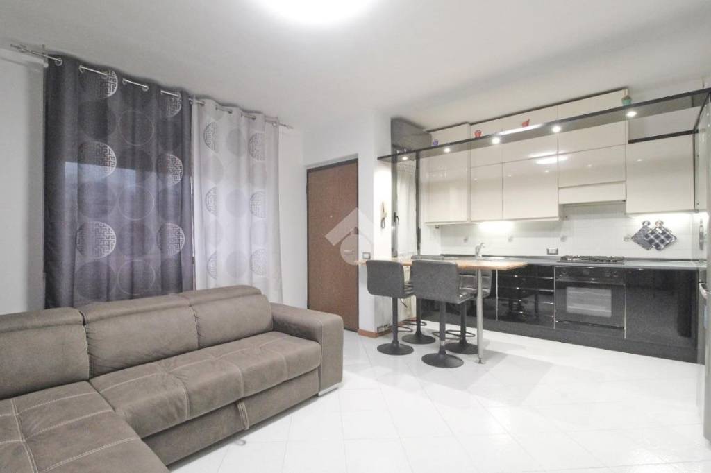 Appartamento in vendita a Cassano d'Adda via Cristo Risorto, 28