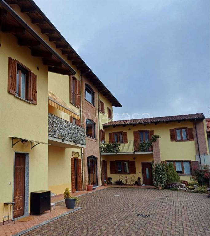 Appartamento in vendita a Lanzo Torinese via Vindrola, 22