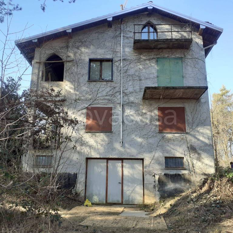 Villa in in vendita da privato a Vedano Olona via Castiglioni, 10