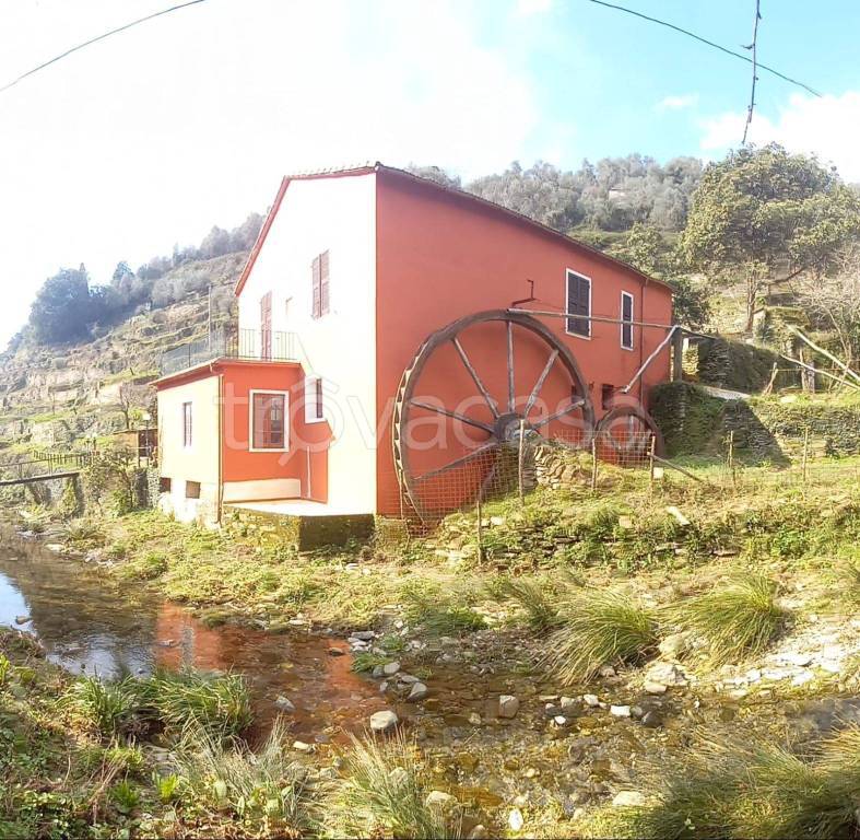 Casa Indipendente in in vendita da privato a Rapallo via Tuia, 33