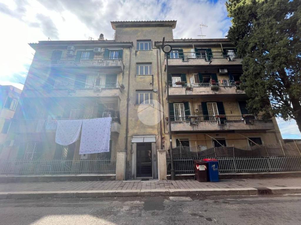 Appartamento in vendita a Tivoli via Di Villa Adriana, 40