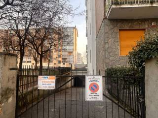 Garage in vendita a collegno via g. rossini, 47
