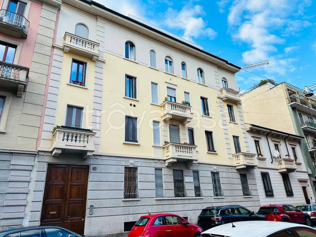 Appartamento in affitto a Milano via Gaetano Previati, 26