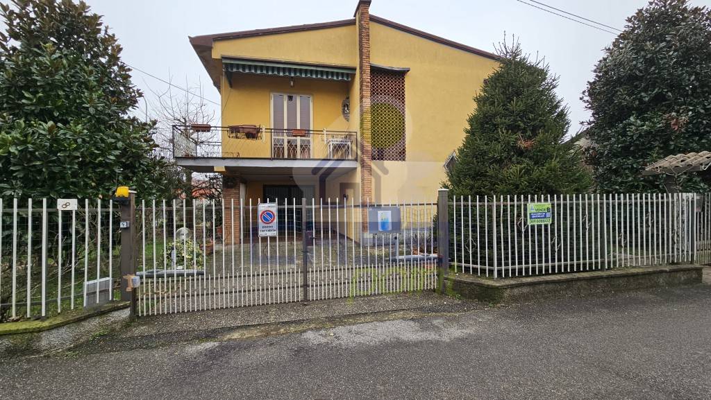 Villa in vendita a Pianengo via Camillo Benso Conte di Cavour